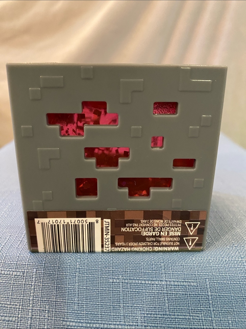 Minecraft Jelly Cube Red - Picture 2 of 3